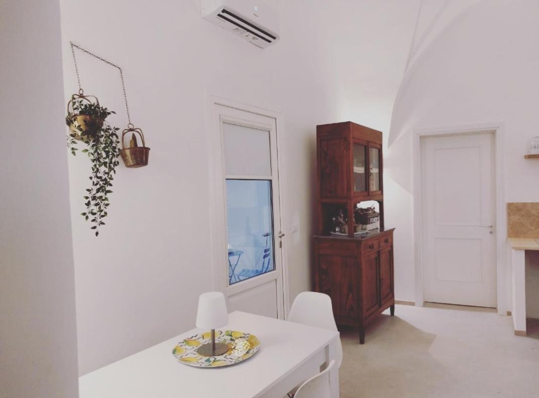 Corte Petricore Appartement Taviano  Buitenkant foto